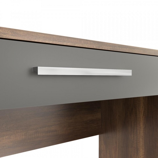 Туалетный стол