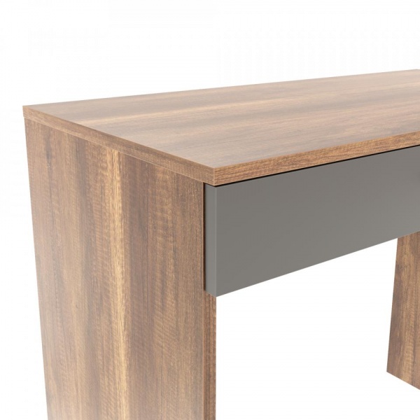 Туалетный стол