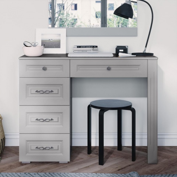 Туалетный стол