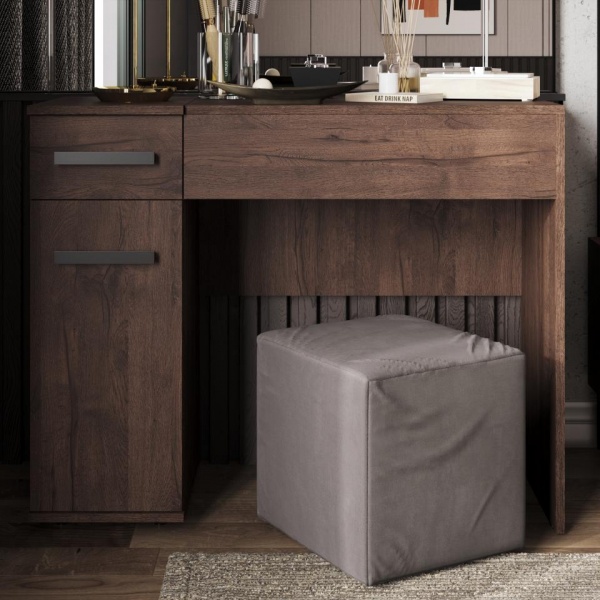 Туалетный стол