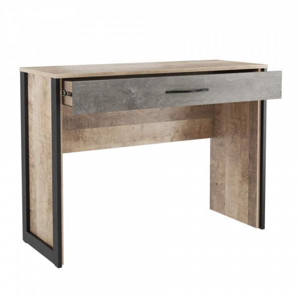 Туалетный стол