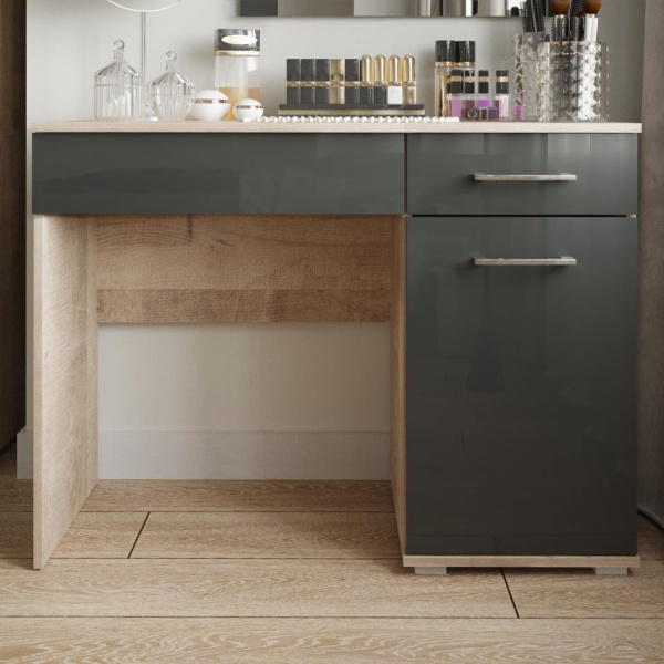 Туалетный стол