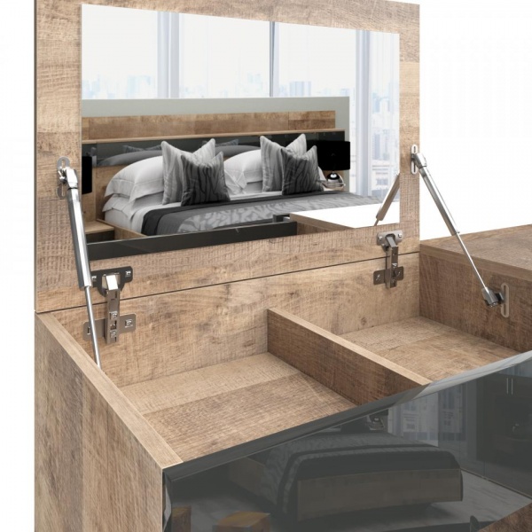 Туалетный стол