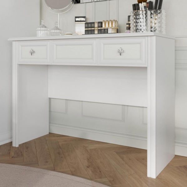 Туалетный стол