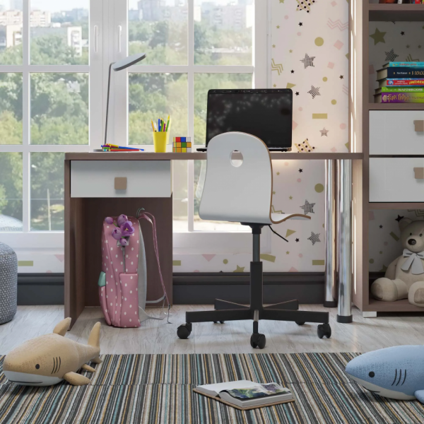 детский письменный стол