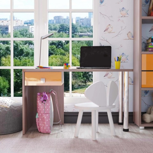 детский письменный стол