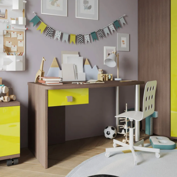 детский письменный стол