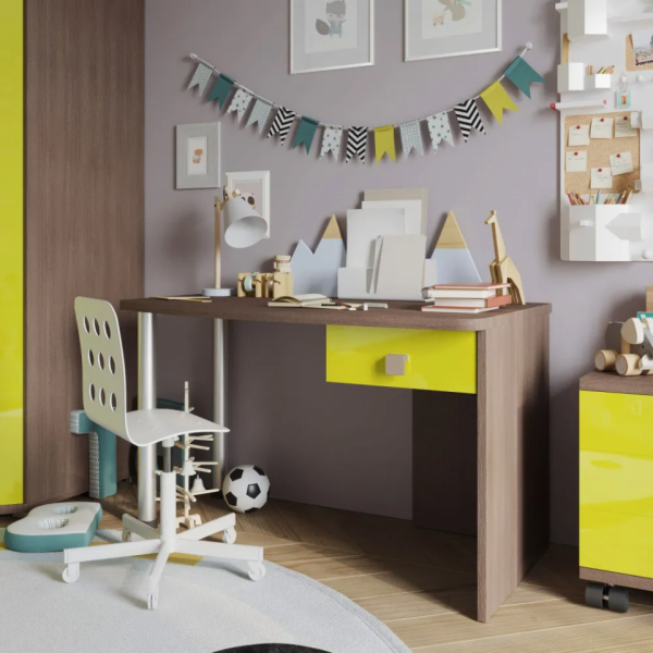 детский письменный стол