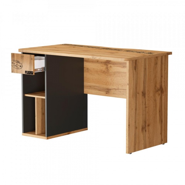 детский письменный стол