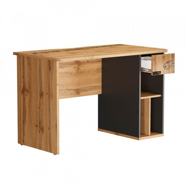 детский письменный стол