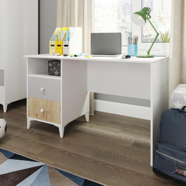 детский письменный стол