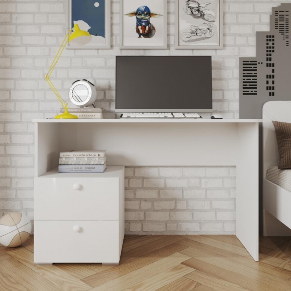 детский письменный стол