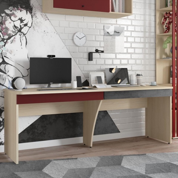 детский письменный стол