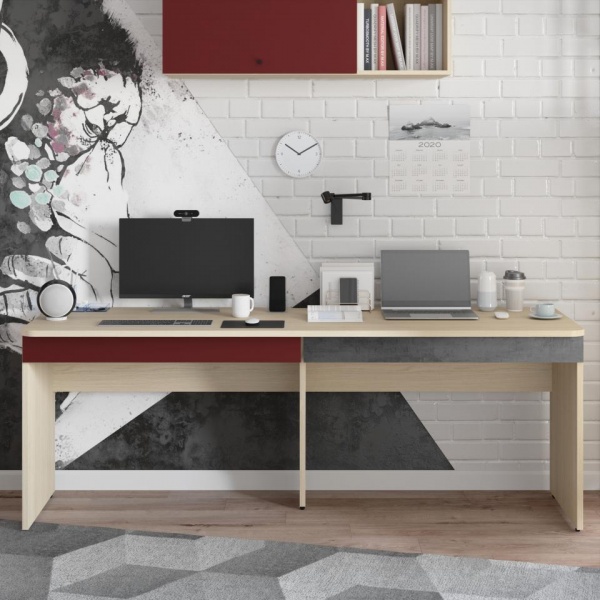 детский письменный стол