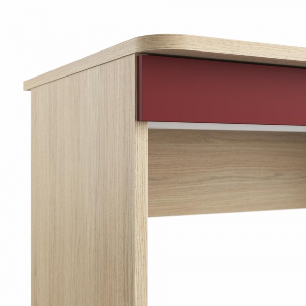 детский письменный стол