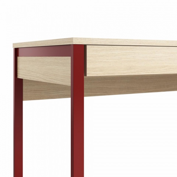 детский письменный стол