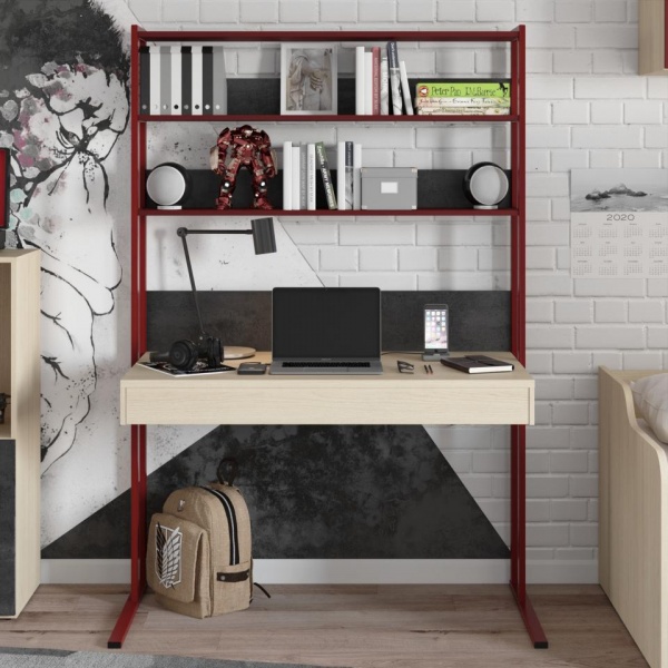 детский письменный стол