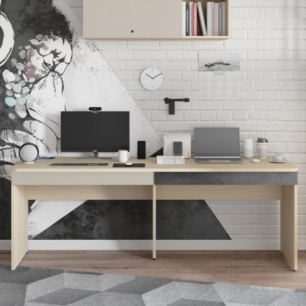 детский письменный стол