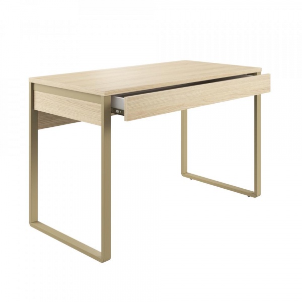 детский письменный стол