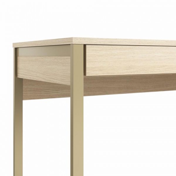 детский письменный стол