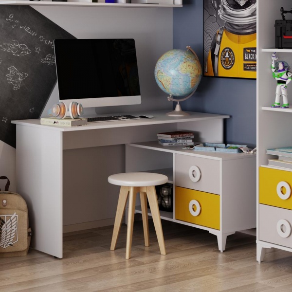детский письменный стол