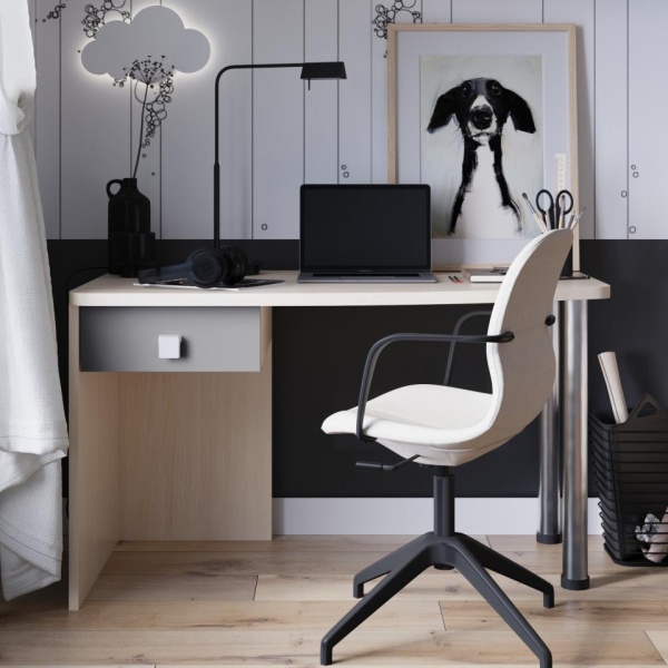 детский письменный стол