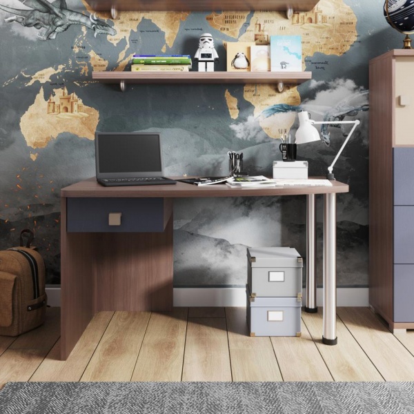 детский письменный стол