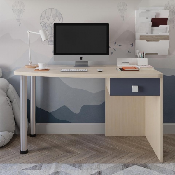 детский письменный стол