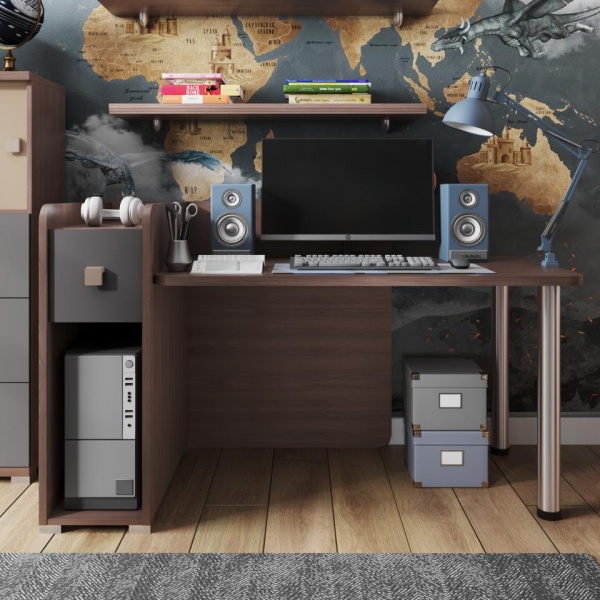 детский письменный стол