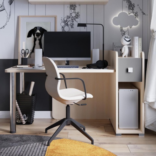 детский письменный стол