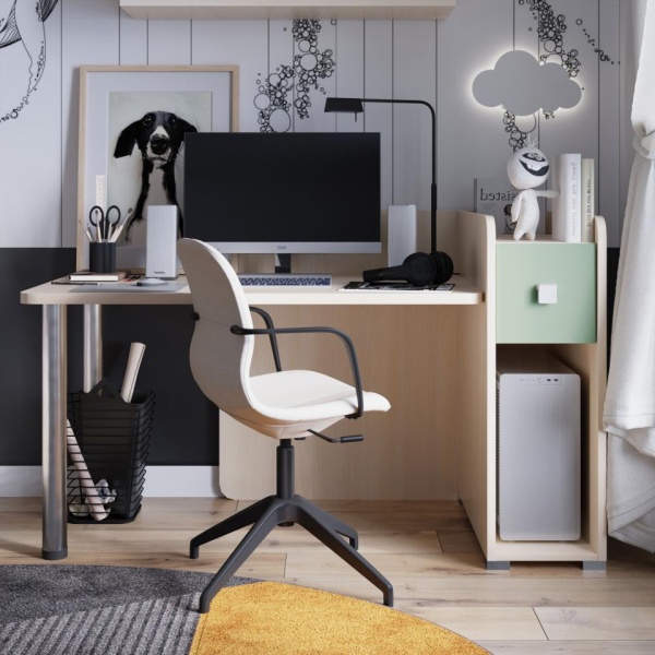 детский письменный стол