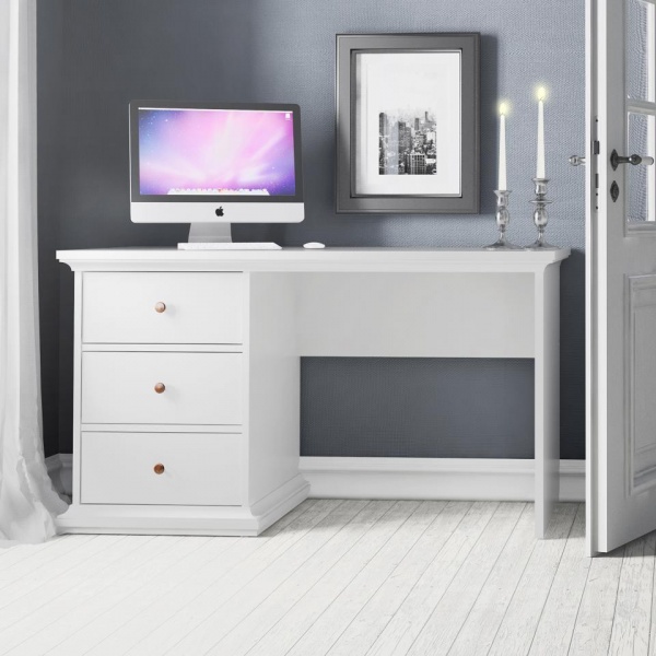 письменный стол в комнату