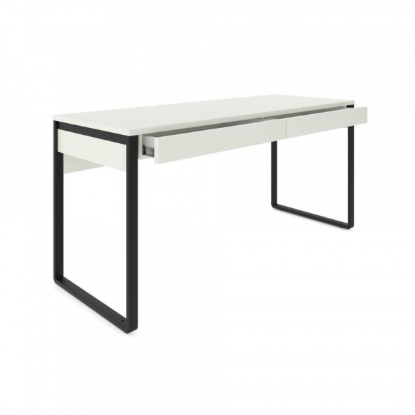 письменный стол в комнату