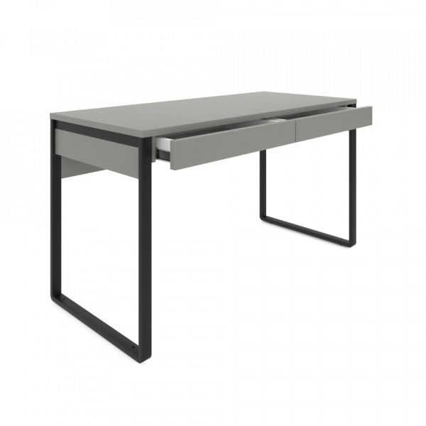 письменный стол в комнату