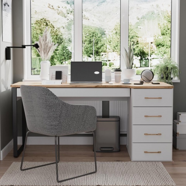 письменный стол в комнату