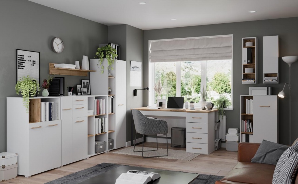 письменный стол в комнату