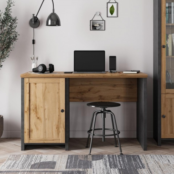 письменный стол в комнату