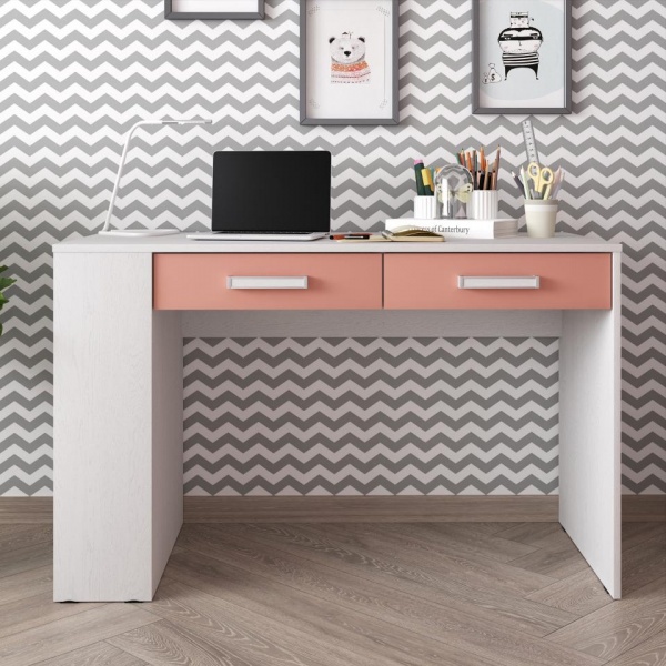 детский письменный стол