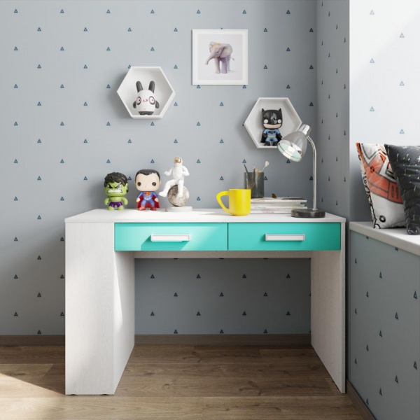 детский письменный стол