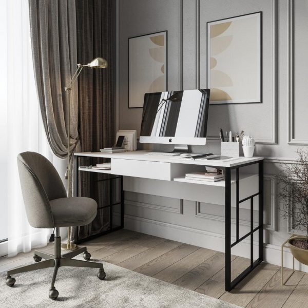 письменный стол в комнату