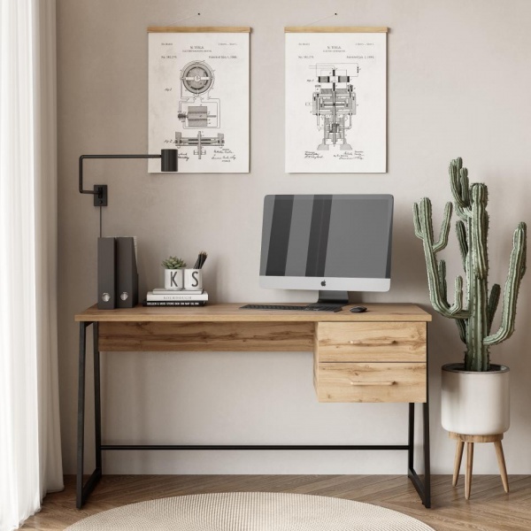 письменный стол в комнату