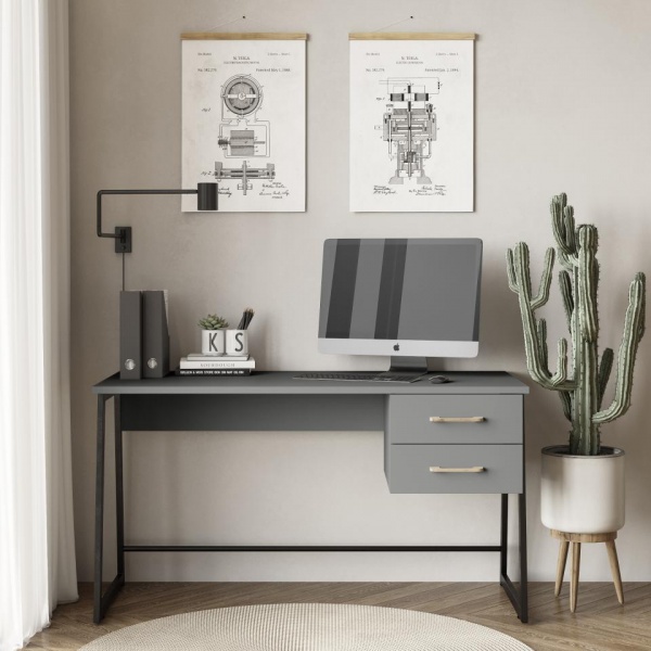 письменный стол в комнату