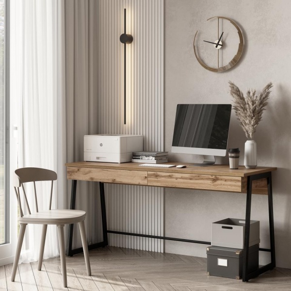 письменный стол в комнату