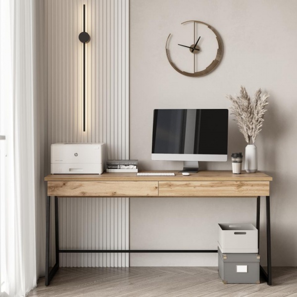 письменный стол в комнату