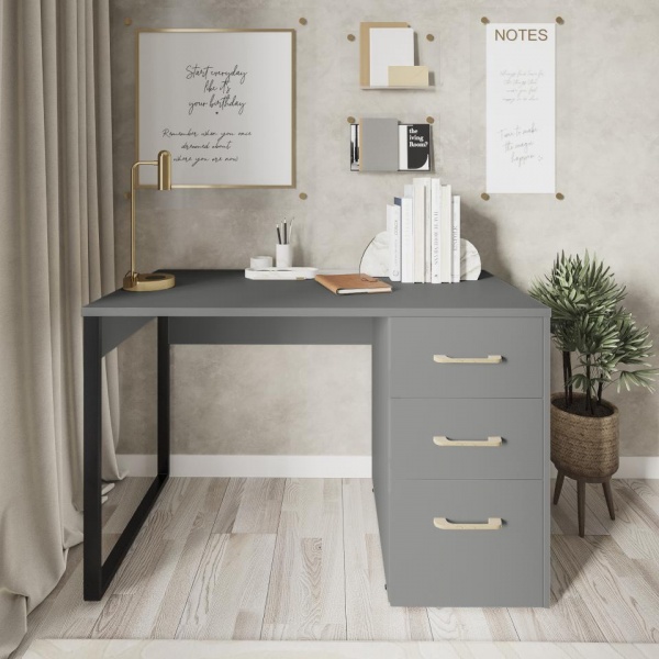 письменный стол в комнату