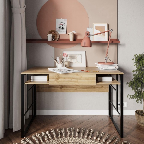 письменный стол в комнату