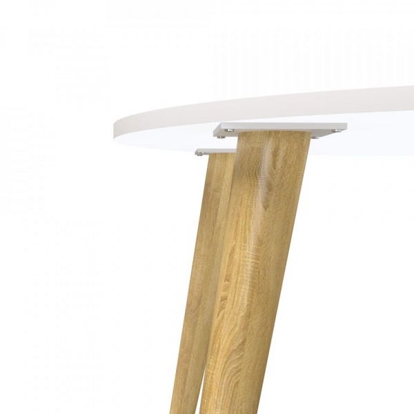 Обеденные столы