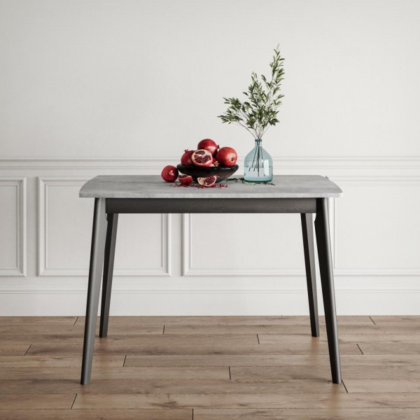 Обеденные столы