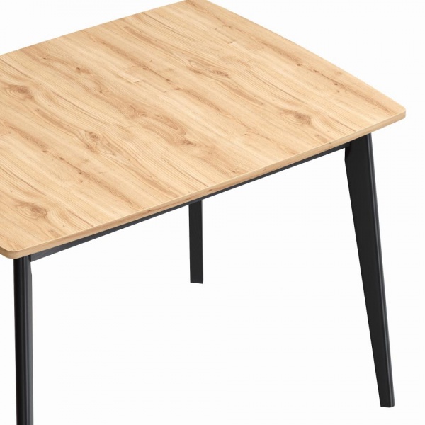 Обеденные столы