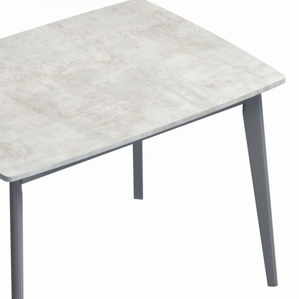 Обеденные столы